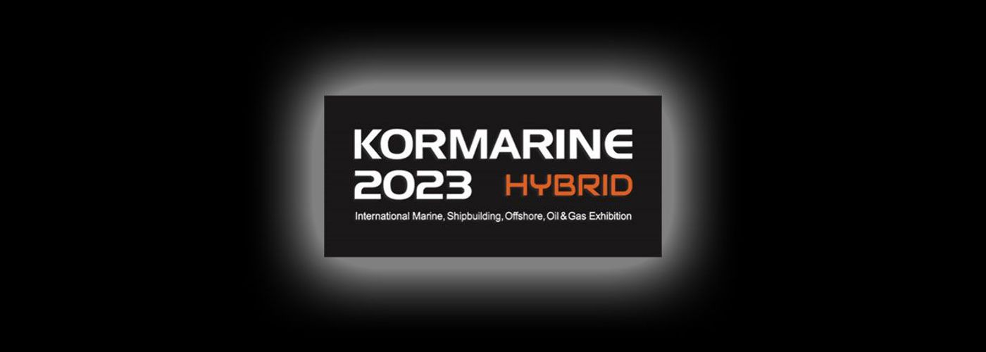 Komarine23